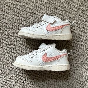 Pink Cheetah 🐆 print NIKE toddler sz7